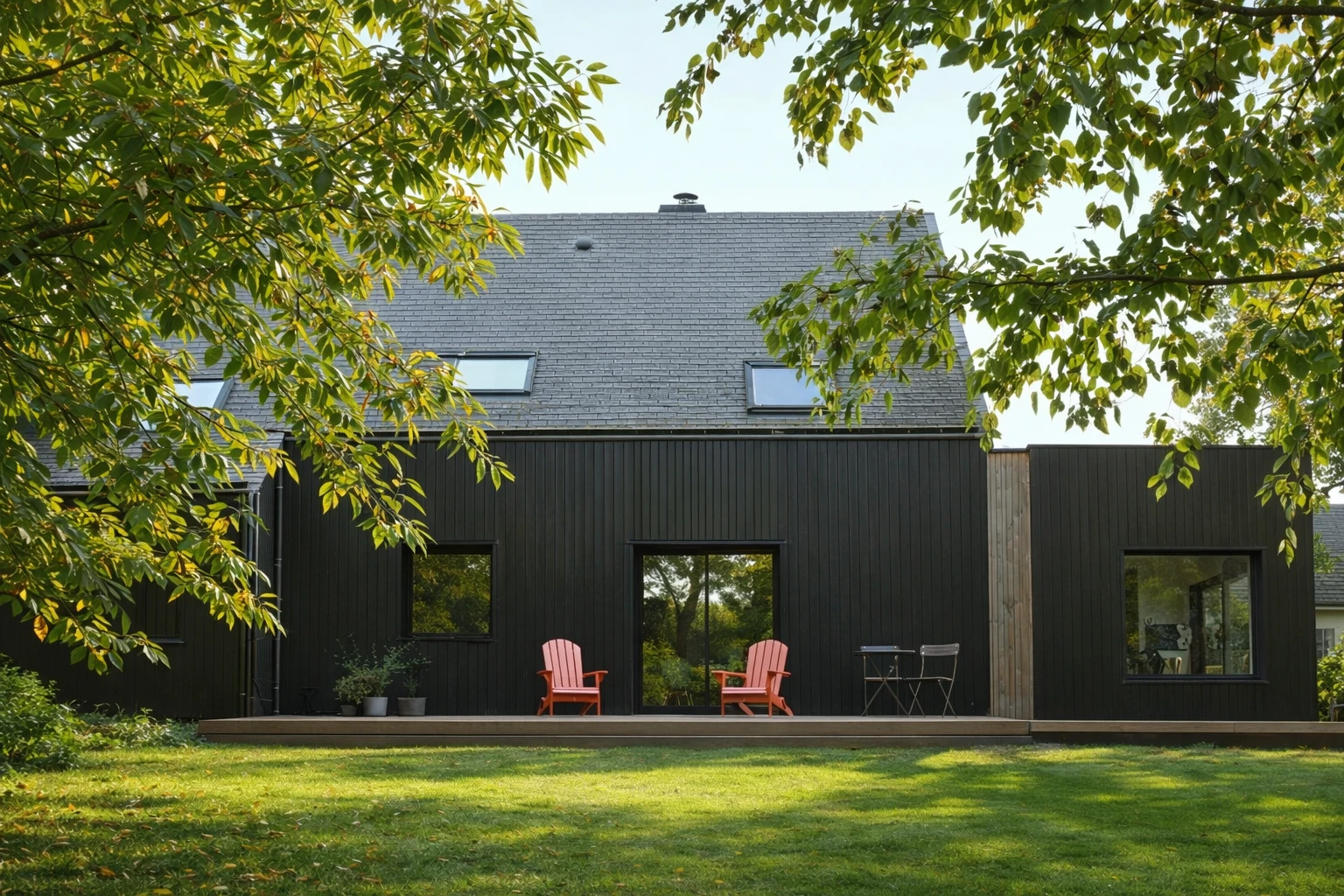 Façade bardage noir extension ML & JY